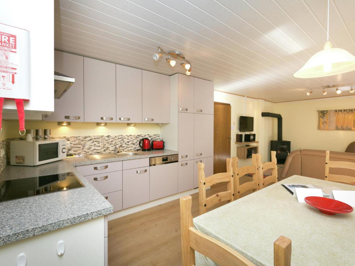 Apartment In Salzburgerland Near The Ski Area Viehhofen Exterior photo